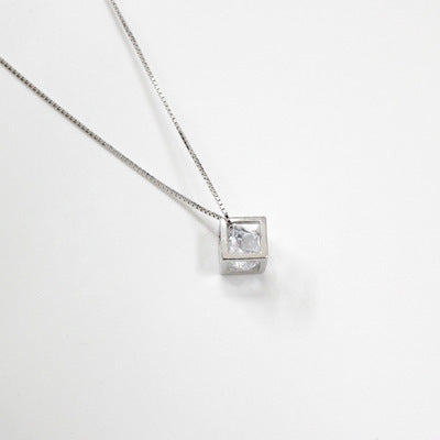 Elegante CZ Magic Cube Halskette aus 925 Sterling Silber mit geometrischem Design, von silverbene.