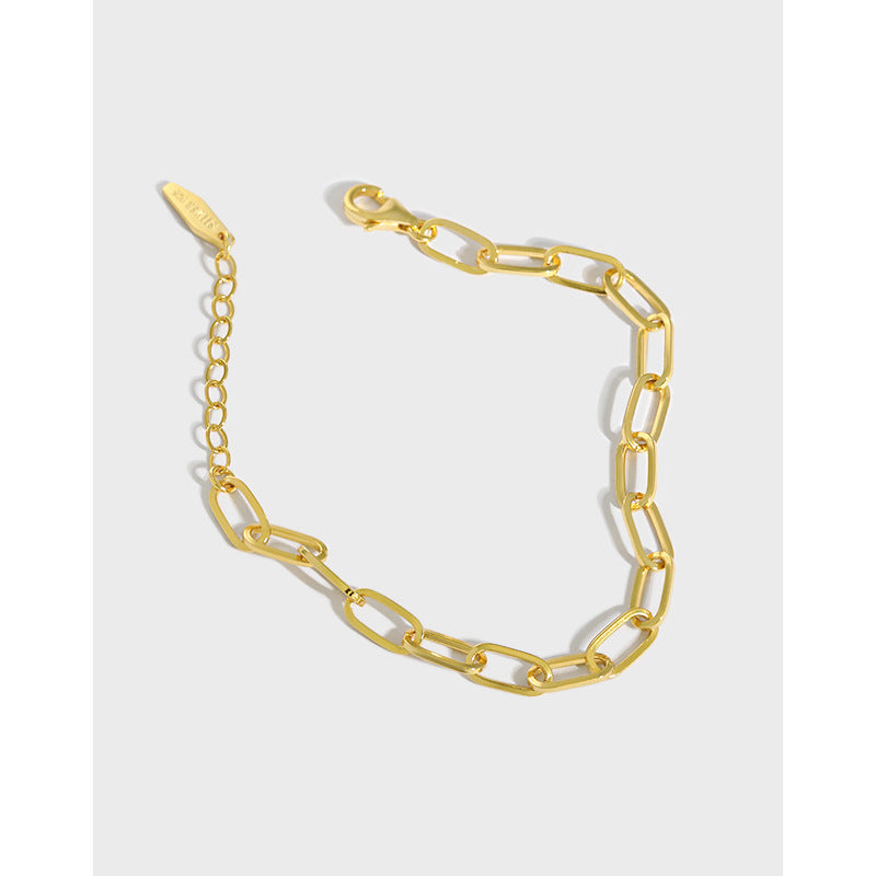 Hollow chain armband in 925 sterling silver, featuring a modern minimalist design by silverbene.