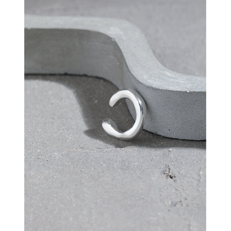 Moderner Wellen-Clip-Ohrring aus 925 Sterling Silber, unregelmäßiges Design, einzelner Ohrring von silverbene