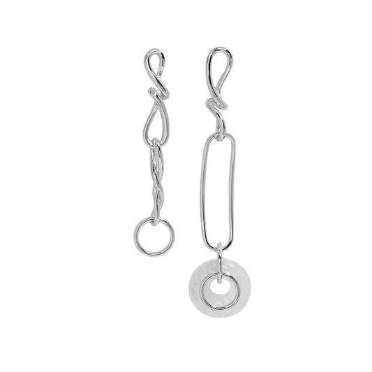 Asymmetrische Kristall-Ohrringe aus 925 Sterling Silber von silverbene, modern design mit funkelnden Kristall-Details