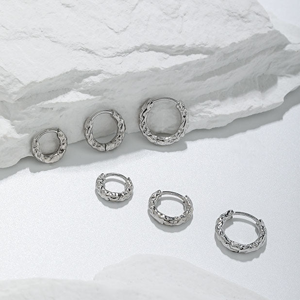 Simple Mini Irregular Circle Geometry 925 Sterling Silver Huggie Hoop Earrings - SterlingSilberSchmuck
