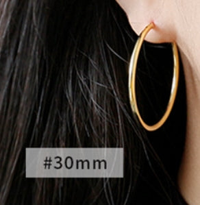 Vergoldete Huggie Hoops aus 925er Silber – Gelbgold Minimalistisch