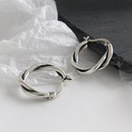 Lade das Bild in den Galerie-Viewer, Party Simple Twisted Circle 925 Sterling Silver Hoop Earrings
