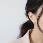 Lade das Bild in den Galerie-Viewer, Geometry Crescent Moon 925 Sterling Silver Studs Earrings
