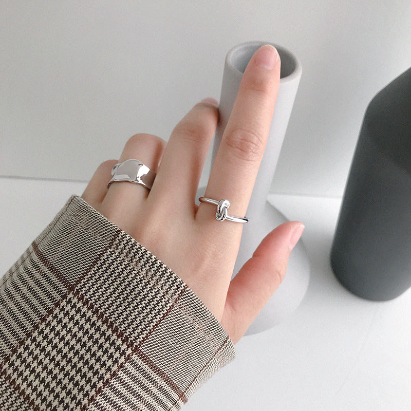 Knotenring aus 925 Sterlingsilber – Verstellbarer & Minimalistisch - SterlingSilberSchmuck
