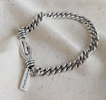 Lade das Bild in den Galerie-Viewer, Vinatge Hollow Chain Fashion 925 Sterling Silver Bracelet
