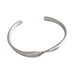 Lade das Bild in den Galerie-Viewer, Simple Twisted 925 Sterling Silver Open Bangle
