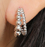 Lade das Bild in den Galerie-Viewer, Holiday Beads Circle 925 Sterling Silver Hoop Earrings
