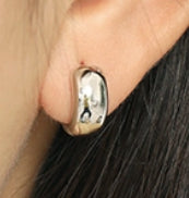 Mini Wide Circle Huggie Hoops aus 925 Sterlingsilber - SterlingSilberSchmuck
