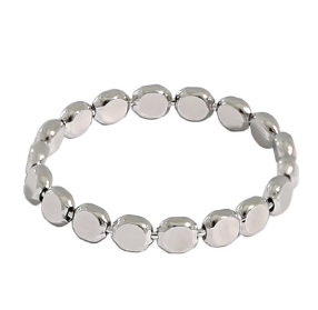 Minimalist geometric oblate bead ring in 925 silver by silverbene, showcasing its elegant design and smooth finish.