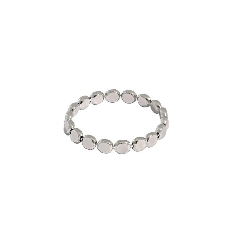 Geometric oblate bead ring in 925 silver, featuring a minimalist and elegant design by silverbene.