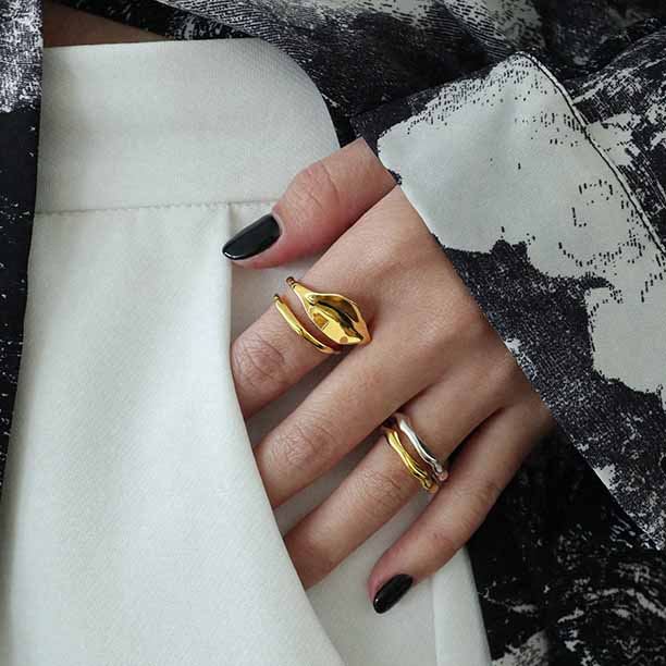 Schlichter unregelmäßiger Ring aus 925 Sterlingsilber – Verstellbar