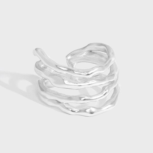 Mehrschicht Linien Ring aus 925 Sterlingsilber, verstellbar, von silverbene, mit eleganten Linien und glänzender Oberfläche.