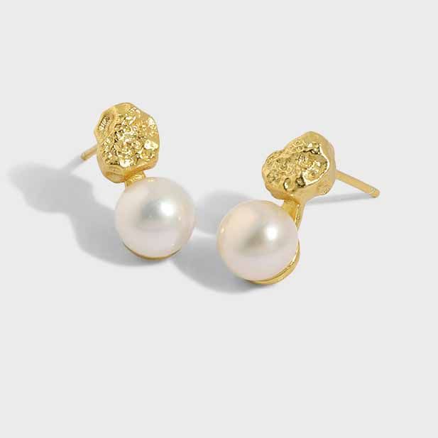 Elegant Round Natural Cultured Pearl 925 Sterling Silver Stud Earrings - SterlingSilberSchmuck