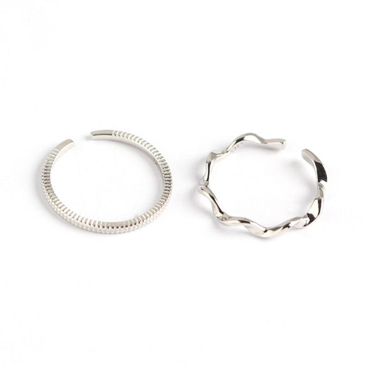 Verstellbarer Wellenring aus 925 Sterling Silber von silverbene, gedreht und elegant im Detail sichtbar