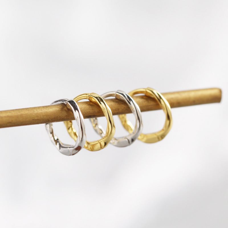 Simple Irregular Twisted Circle 925 Sterling Silver Huggie Hoop Earrings - SterlingSilberSchmuck