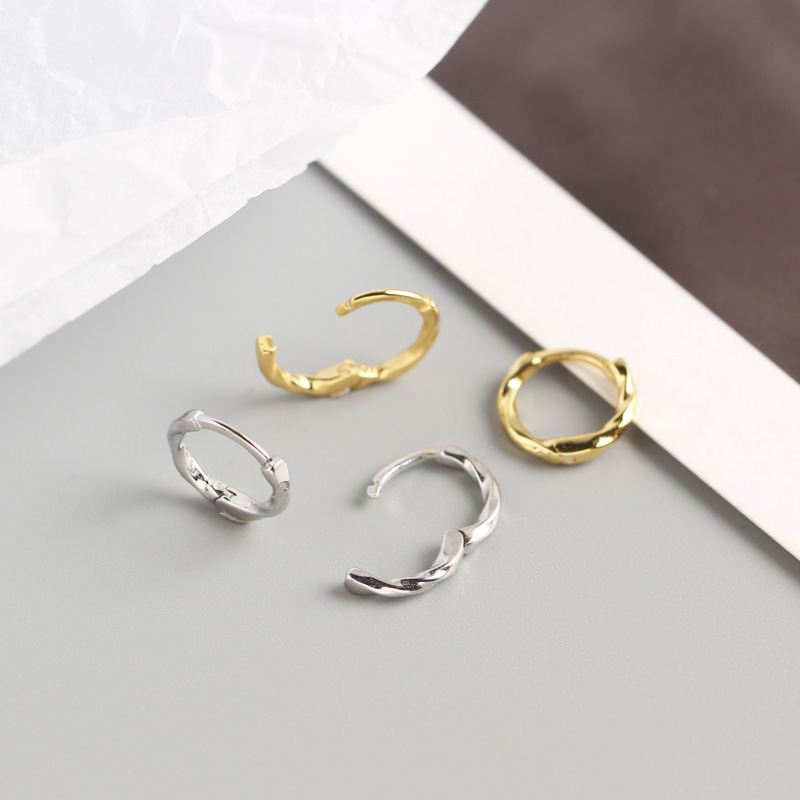 Simple Irregular Twisted Circle 925 Sterling Silver Huggie Hoop Earrings - SterlingSilberSchmuck