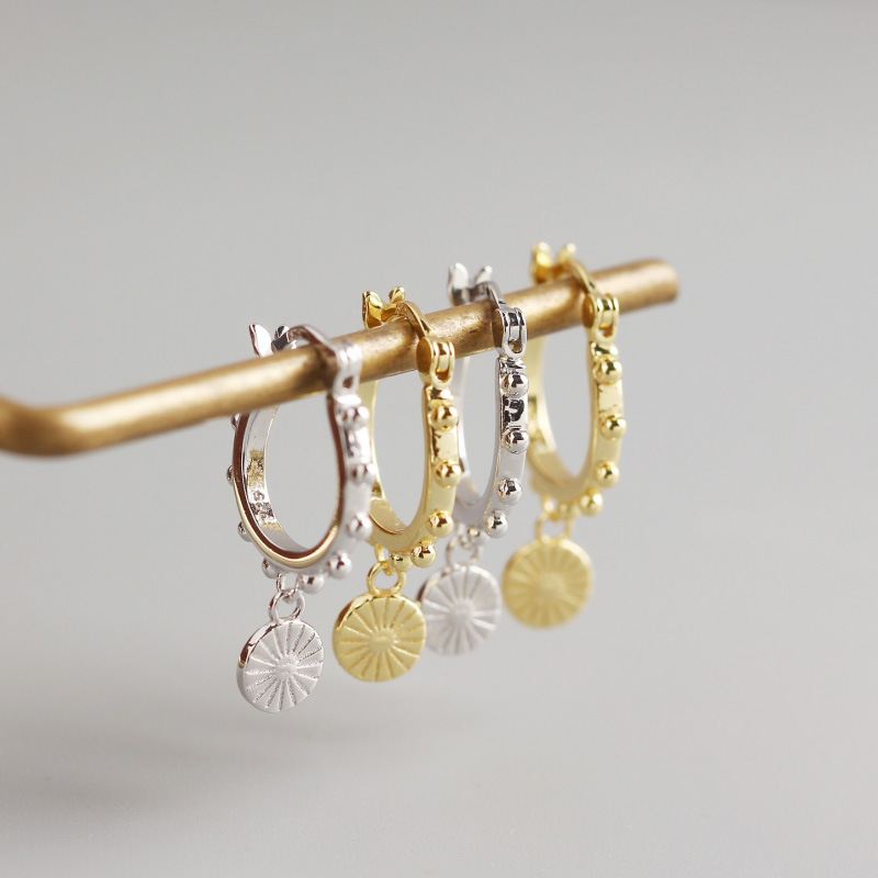 925er Silber Hoop-Ohrringe mit runden Anhängern und Perlen, modischer Schmuck von silverbene