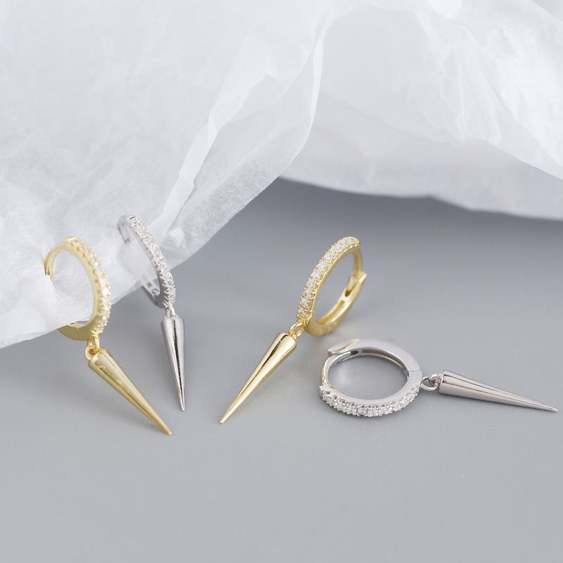 Silverbene Party CZ Rivet 925 Sterling Silber Creolen mit Strass-Steinen, elegante Ohrschmuck, Nahaufnahme