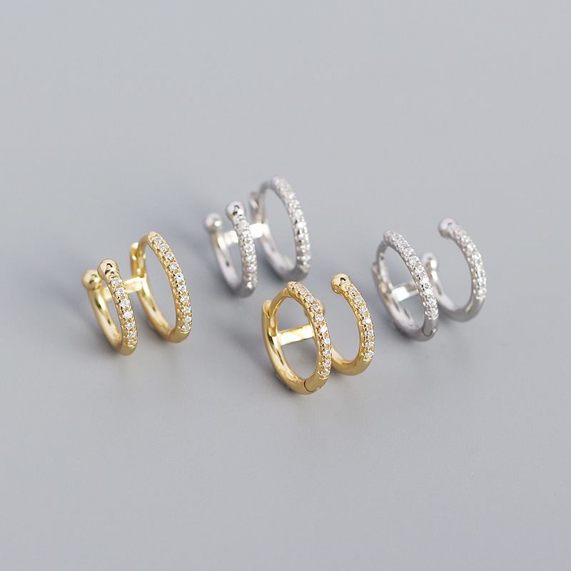 Sterling Silber Ohrringe mit geometrischem Double CZ Kreis Design von silverbene, kreisförmige Huggie-Ohrringe mit funkelnden Zirkonia.