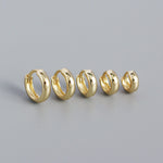 Lade das Bild in den Galerie-Viewer, Minimalism Small Circle 925 Sterling Silver Huggie Hoop Earrings
