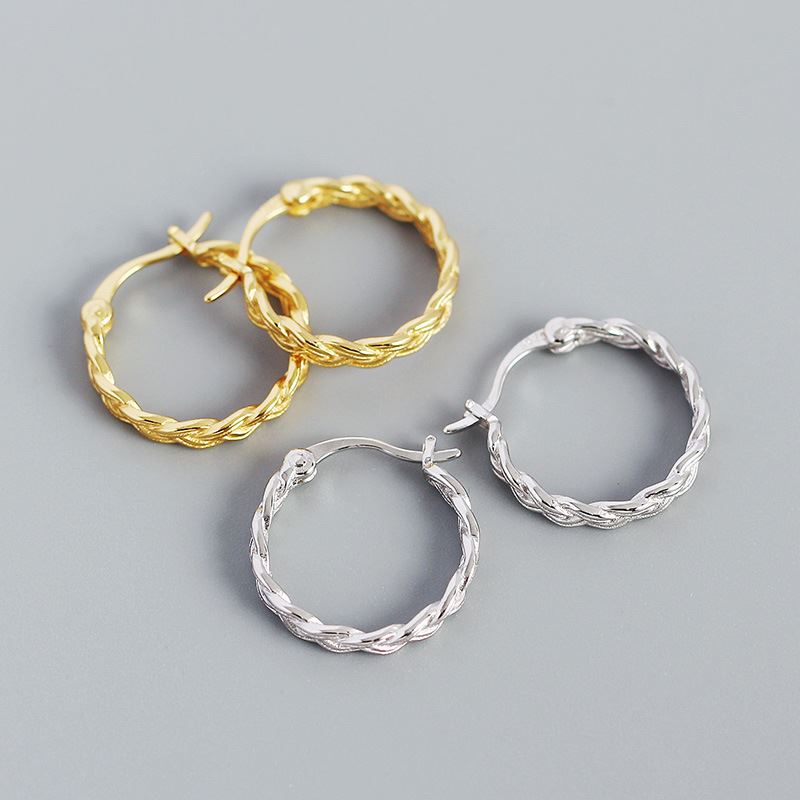 Sterling Silber Huggie-Ohrringe mit geflochtener Hohlkette, silverbene, kleine creolen, elegante Ohrschmuck