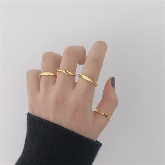 Minimalism Geometric Twisted 925 Sterling Silver Ring - SterlingSilberSchmuck