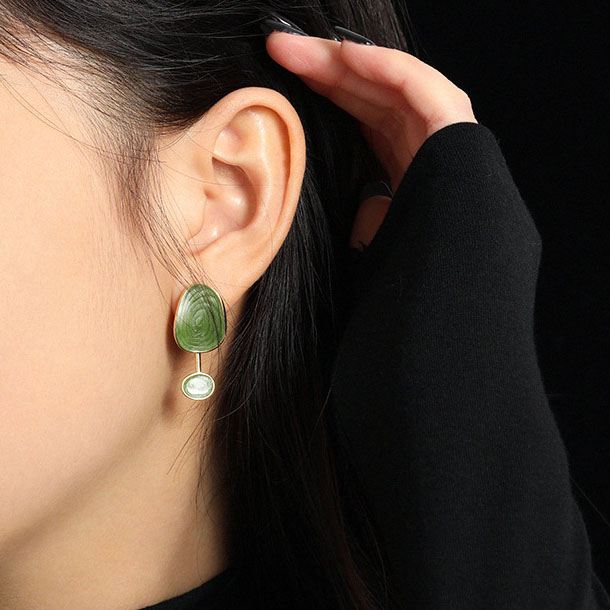 Irregular Green Epoxy Geometry 925 Sterling Silver Dangling Earrings - SterlingSilberSchmuck