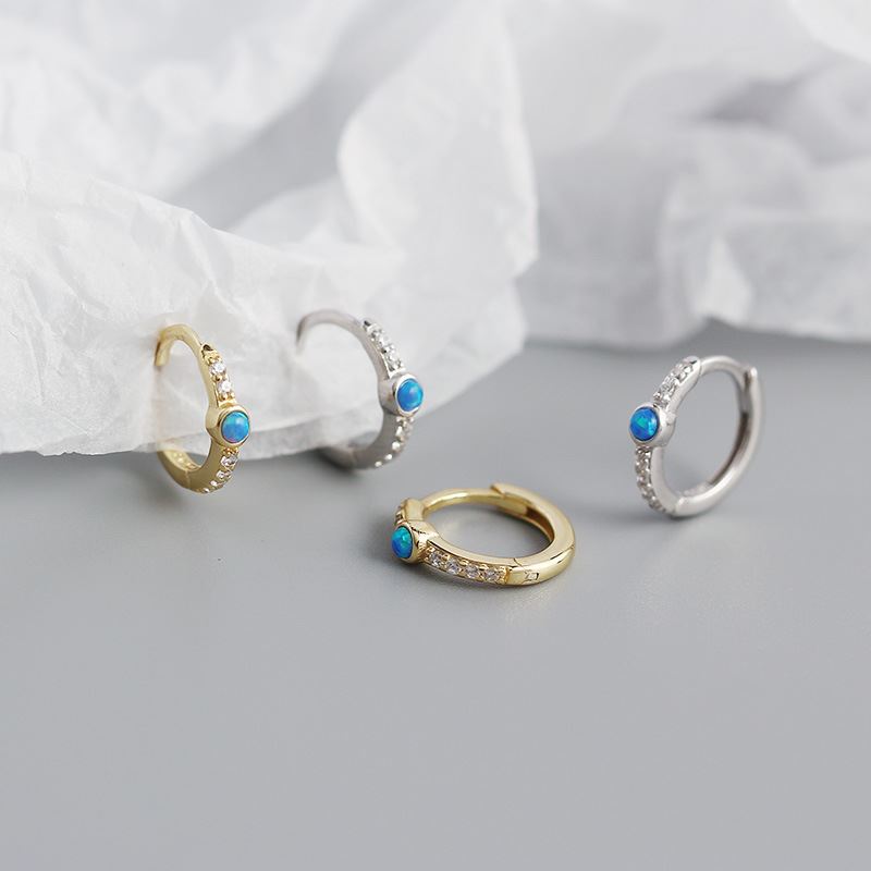 Blue Opal CZ Huggie Hoop Ohrringe 925 Sterlingsilber Elegant