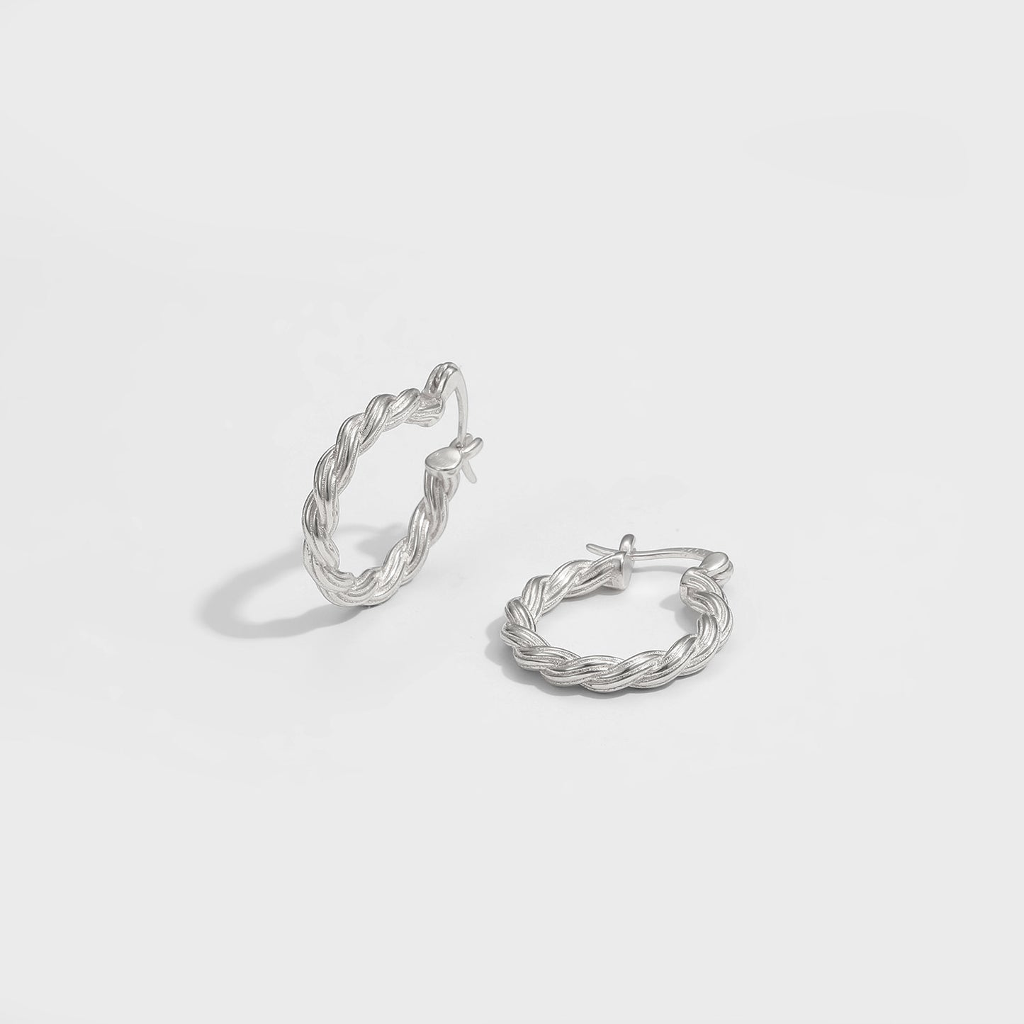 Gedrehte Hoop Ohrringe 925 Sterling Silber schlicht & elegant