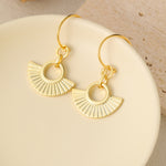 Lade das Bild in den Galerie-Viewer, Ancient Roman Modern Striped Fan 925 Sterling Silver Earring (Single)
